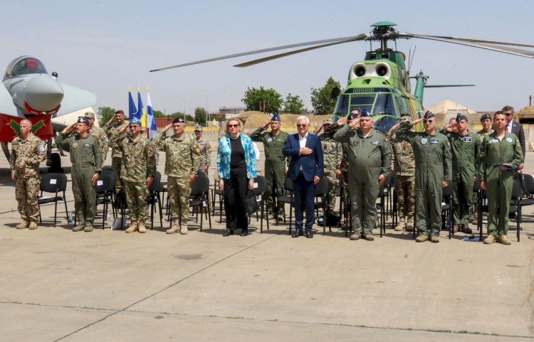 Ceremonie  de certificare a detașamentului Forțelor Aeriene Finlandeze, aflat în România pentru a executa misiuni de Poliție Aeriană Întărită sub comandă NATO.