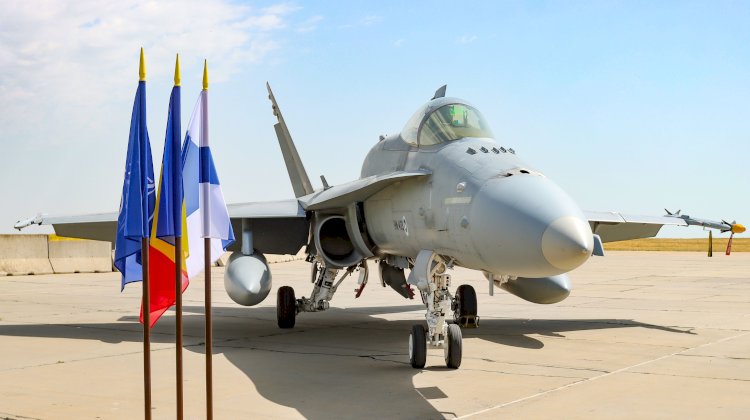 Ceremonie  de certificare a detașamentului Forțelor Aeriene Finlandeze, aflat în România pentru a executa misiuni de Poliție Aeriană Întărită sub comandă NATO.